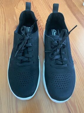 Clarks Womems Black Cloudsteppers Casual Lace-Up Solevana Sneakers Sz 8
